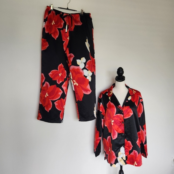 Natori Ginza Floral Print Pajama Set Silky Soft Comfy Sleepwear Black Red Size L - Picture 3 of 16